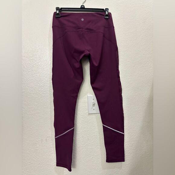 2 Yogalicious pants - Picture 3 of 10